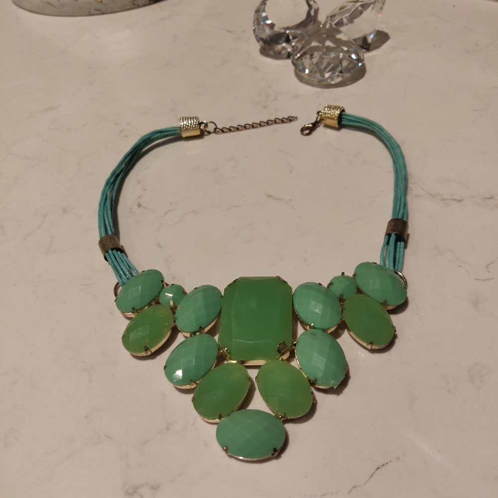 Statement necklace - Picture 2 of 8